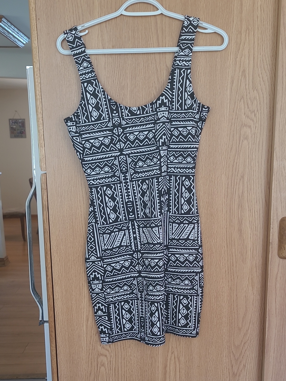 H&M Black and White Geometric Bodycon Mini Dress